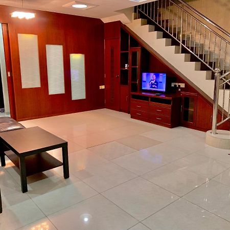 Awani Homestay Seberang Jaya Permatang Janggus Екстер'єр фото