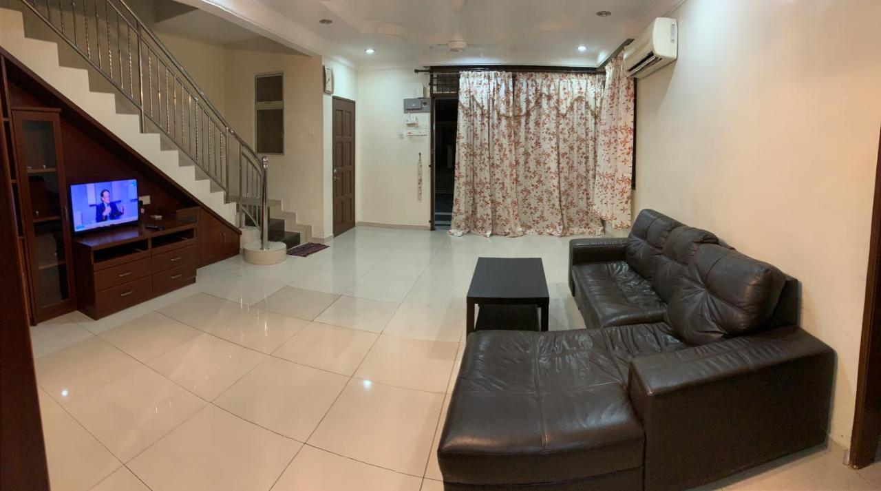 Awani Homestay Seberang Jaya Permatang Janggus Екстер'єр фото
