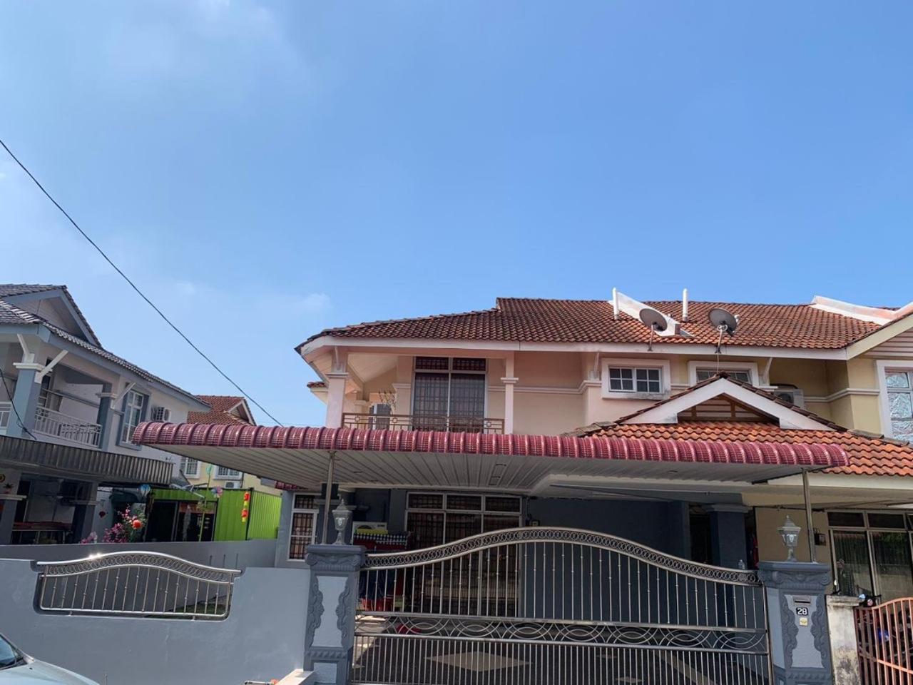 Awani Homestay Seberang Jaya Permatang Janggus Екстер'єр фото